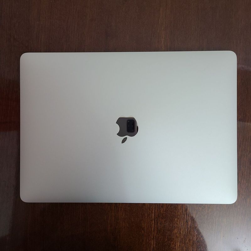 MacBook pro M1 16/256 GB 1sikl 100% 770$