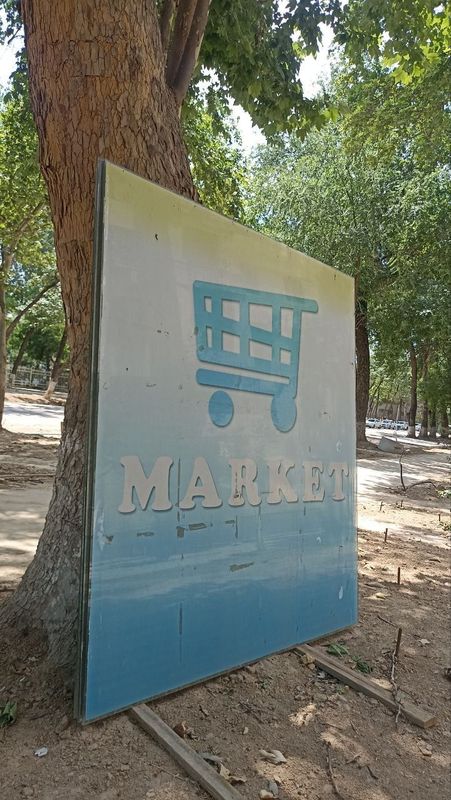 Срочно продаётся стекло 6мм (2×2.5) Срочно продаётся стекло 6мм (2×2.5)
