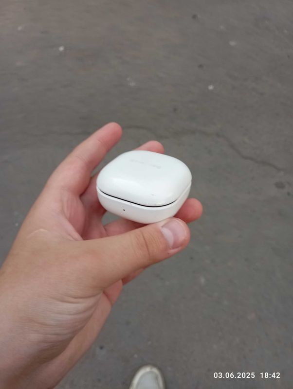Наушники оригинальные Galaxy Buds FE Наушники оригинальные Galaxy Buds FE