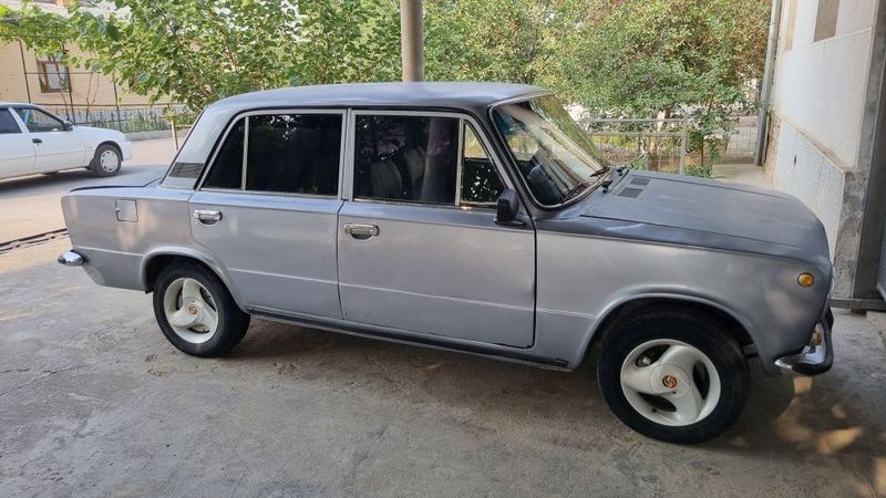 Жугули 01 сотилади факат нахтга