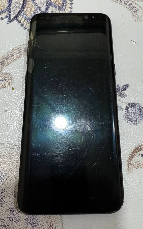 Samsung S8 64/4 xolati yaxshi