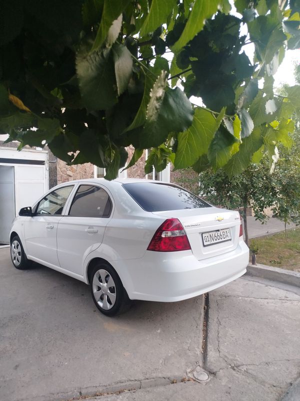 Срочно сотилади автомат Срочно сотилади автомат