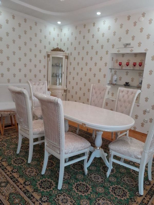 Стол 6 стульев как новые Стол 6 стульев как новые
