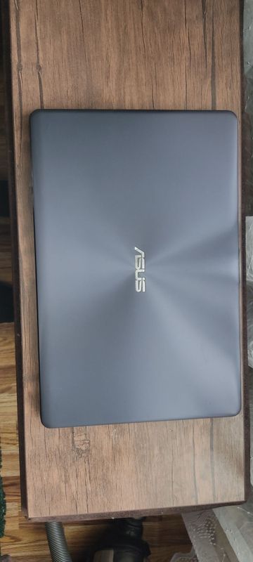 Asus Vivo book 15