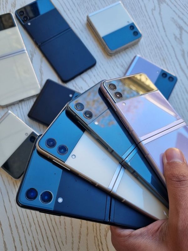 Samsung Galaxy Z FLIP 3. Garantya bor. Snapdragon 8/256 GB. Ime o'tkan Samsung Galaxy Z FLIP 3. Garantya bor. Snapdragon 8/256 GB. Ime o'tkan