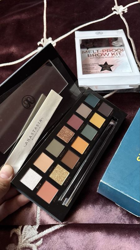 Anastasia beverly hills тени + подарок