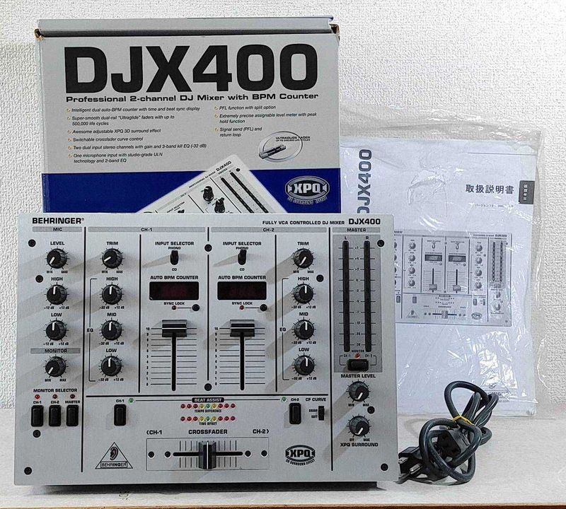 DJ Диджейский микшерный пульт Behringer PRO MIXER DJX 400