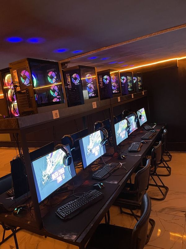 Tayyot Biznes gameclub kompyuterxona