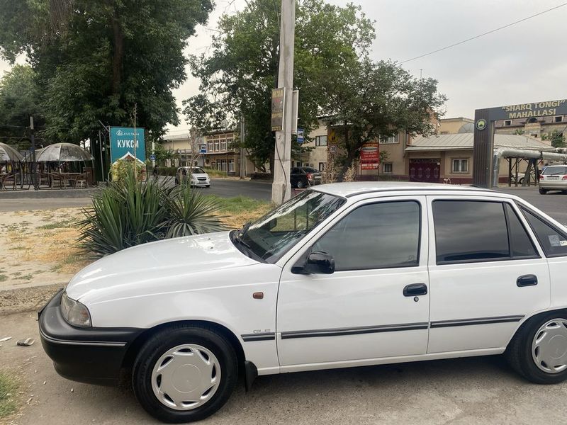 Nexia 1.5 sonis Nexia 1.5 sonis
