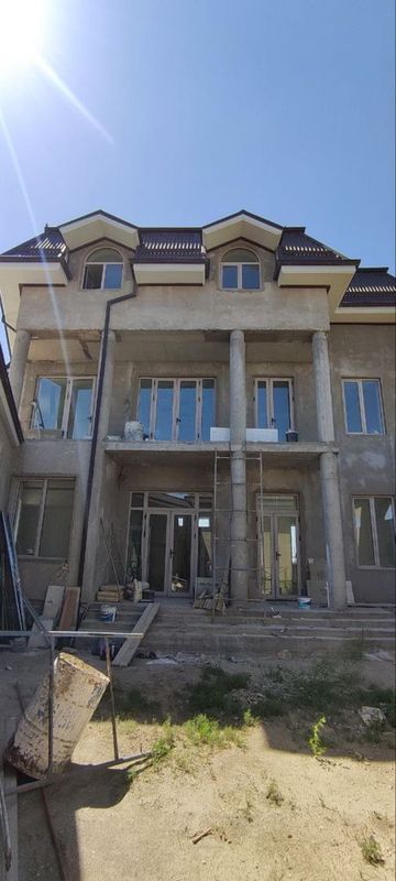 Срочно продается 3 х этажный участок Срочно продается 3 х этажный участок