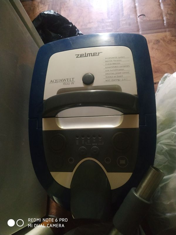 Продаётся моющий пылесос Zelmer 1600 W Продаётся моющий пылесос Zelmer 1600 W