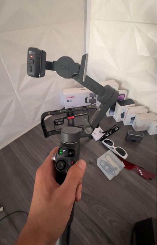 Stablizator DJi osmo 7p mobilograf va videograflar uchun Stablizator DJi osmo 7p mobilograf va videograflar uchun