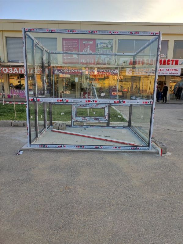 Budka sotiladi srochna. Budka sotiladi srochna.