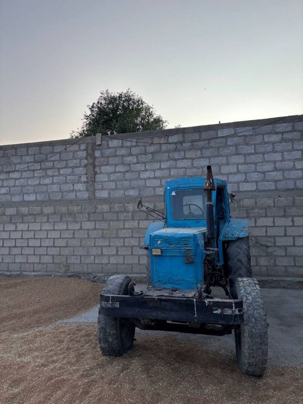 Traktor T40 xolatini kelib kurish mumkin Traktor T40 xolatini kelib kurish mumkin