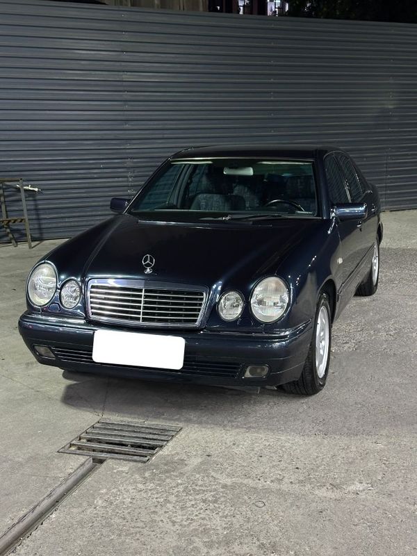 Mercedes benz w210 Mercedes benz w210