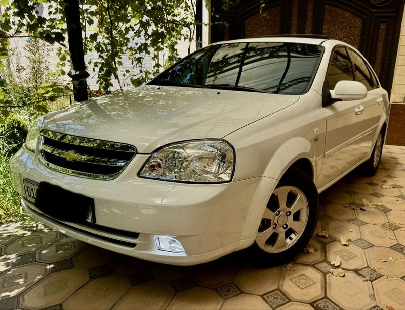 Lacetti 1.8 A/T ideal holatda Lacetti 1.8 A/T ideal holatda