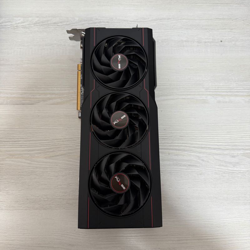 Sapphire RX 7900 XTX 24GB 384 Bit DDR6 Sapphire RX 7900 XTX 24GB 384 Bit DDR6