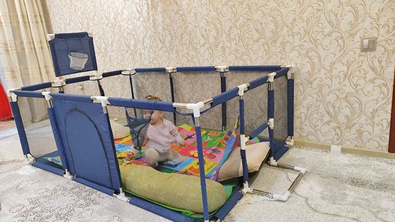 Детский манеж в отличном состоянии Детский манеж в отличном состоянии