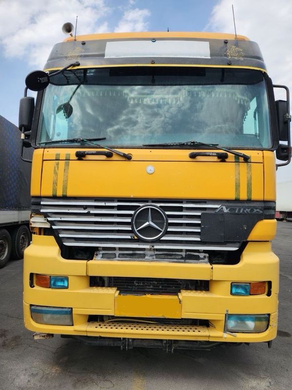 Mercedes Benz 2000 yil ideal Mercedes Benz 2000 yil ideal