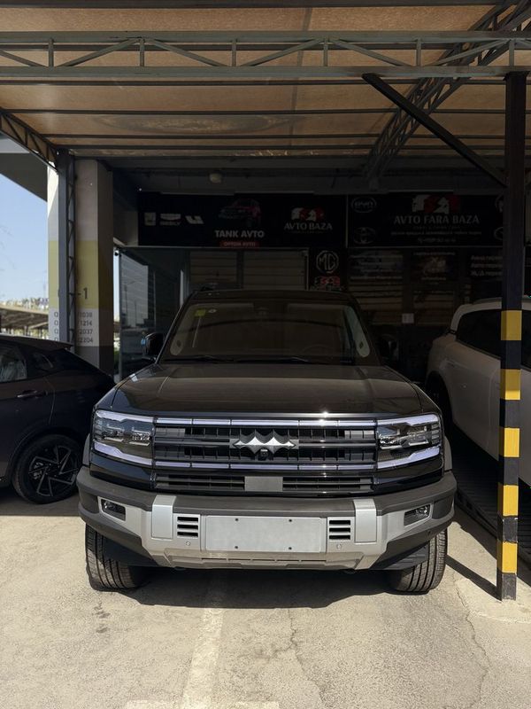 BYD Leopard 5 (hybrid)