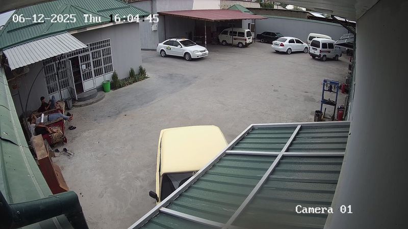 Автор сервис Сотилади 8 сотик 6 гараж 5та Подёмник Воздушный линия Автор сервис Сотилади 8 сотик 6 гараж 5та Подёмник Воздушный линия