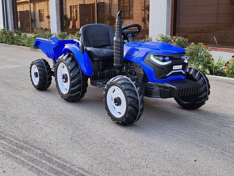 Pultli moshina. Siniy traktor Pultli moshina. Siniy traktor