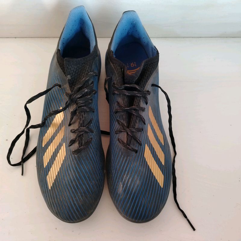 Кроссовки Аdidas продается Кроссовки Аdidas продается