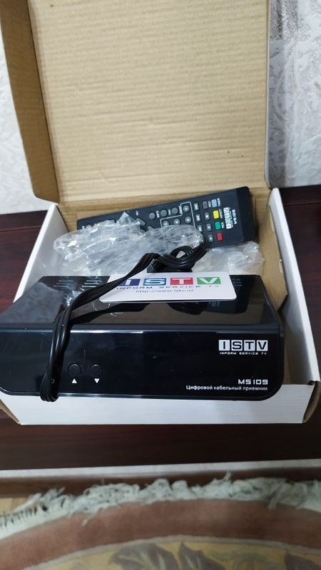 Продам тюнер ISTV