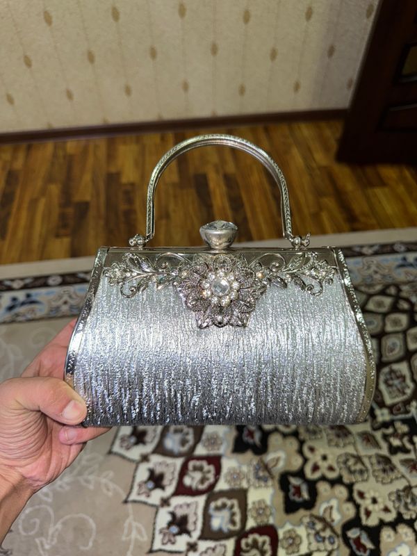 Вечерняя сумочка (новая)