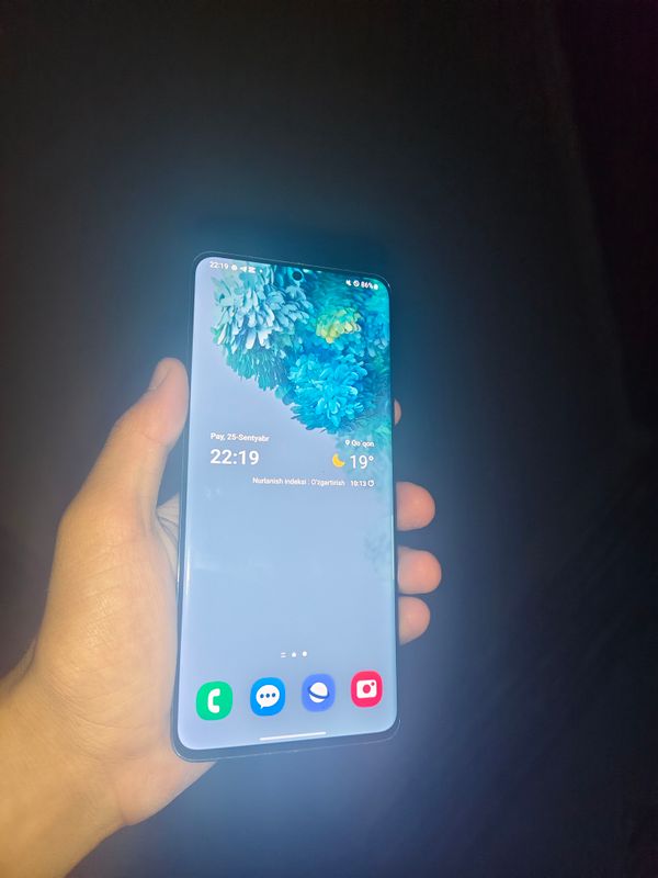 SAMSUNG S 20 5G