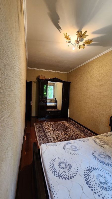 Продам шфанер и кровать Продам шфанер и кровать