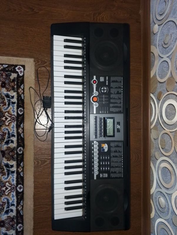 Electric piano arzonlashtiriladi Electric piano arzonlashtiriladi