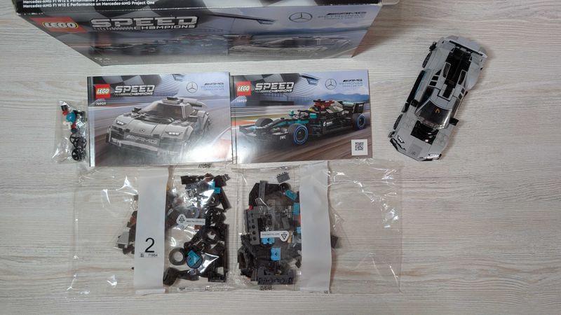 Набор LEGO Speed Champions 76909 – Mercedes‑AMG F1 W12 E и Project One Набор LEGO Speed Champions 76909 – Mercedes‑AMG F1 W12 E и Project One