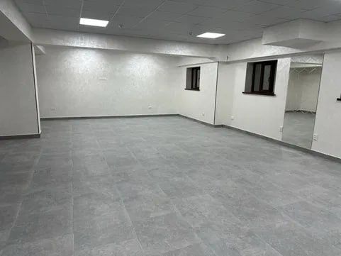 Ул. Гавхар строит.базар Домбробад 26м² 2этаж 1кабинет 1линия Юр адреса Ул. Гавхар строит.базар Домбробад 26м² 2этаж 1кабинет 1линия Юр адреса