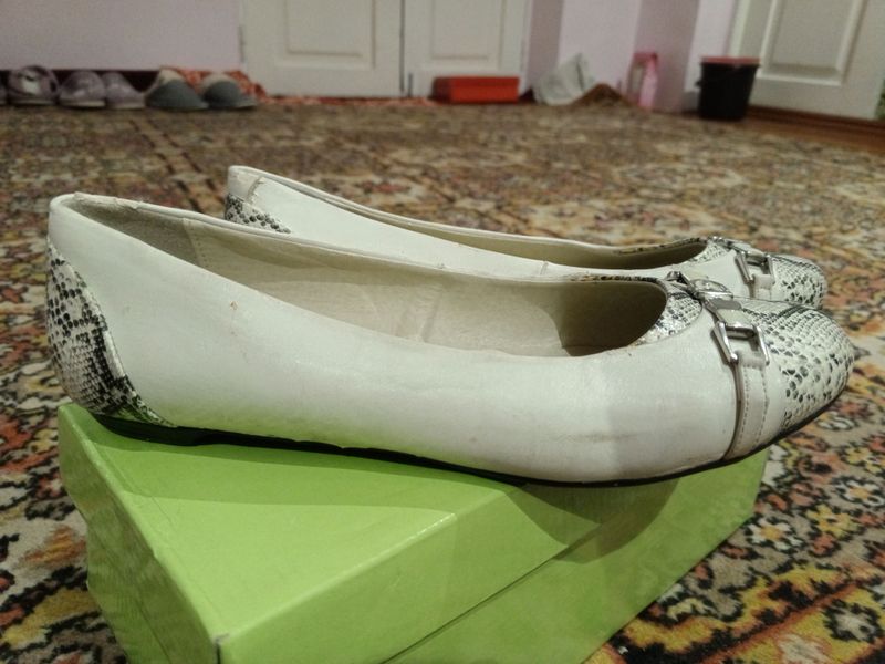 Ayollar uchun baletka Ayollar uchun baletka