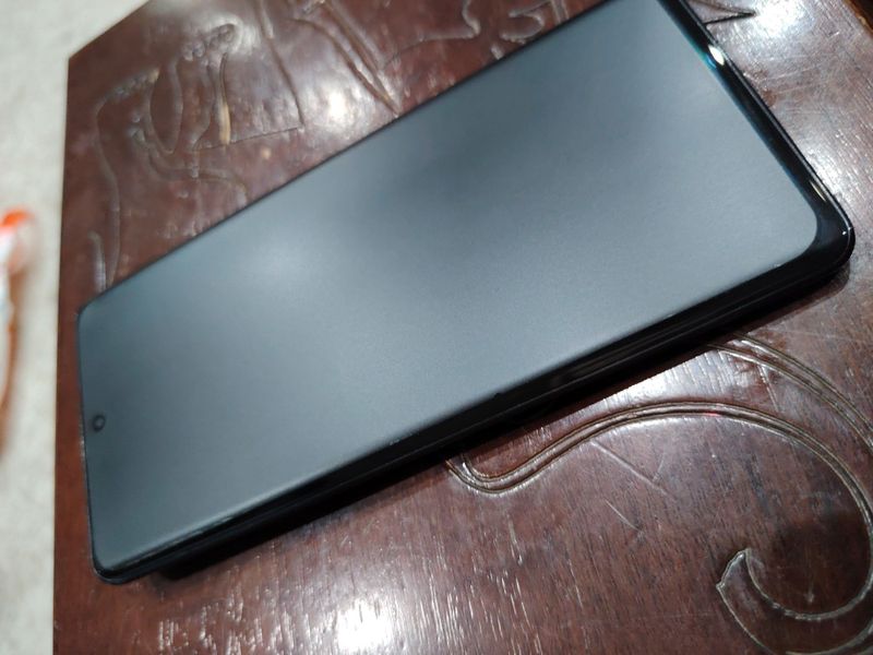 Продается телефон Xiaomi redmi note 14 pro