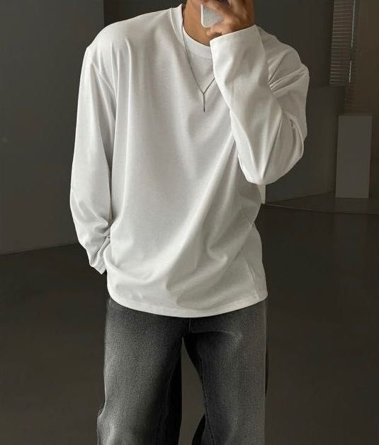 Белый свитшот (лонгслив, oversize)