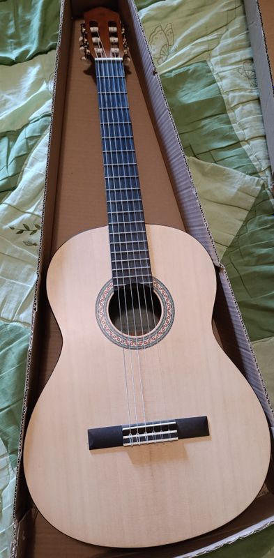 Гитара Yamaha C40, оригинал, матовая, новая Гитара Yamaha C40, оригинал, матовая, новая