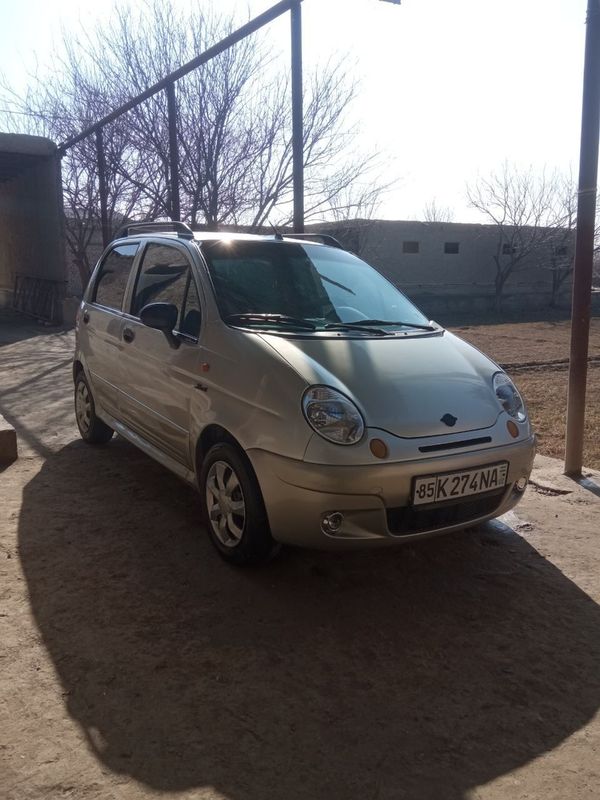 Matiz best holati yaxshi yurip turgan 4ta archa balon qoyilgan