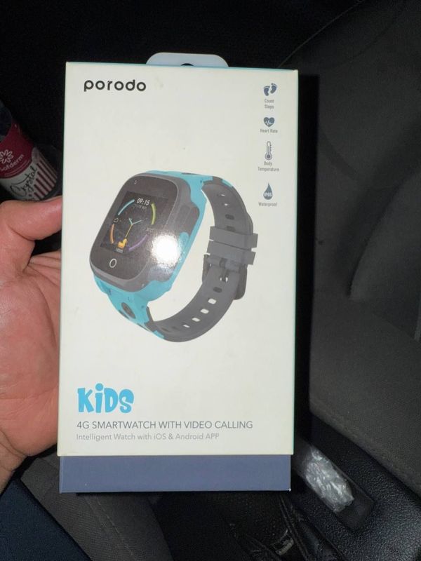 Poroda kids 4G smartwatch Poroda kids 4G smartwatch