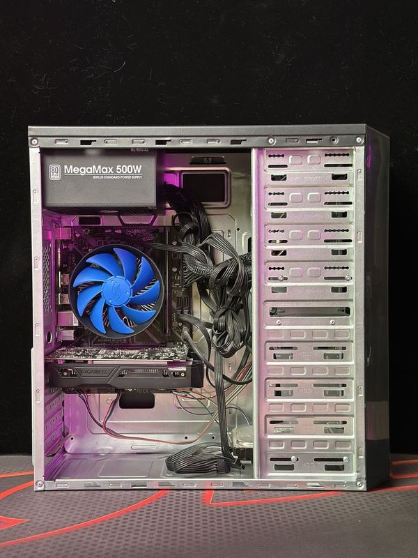 Игровой ПК — RTX 1050 Ti / i3 / 500W / Windows 10 Игровой ПК — RTX 1050 Ti / i3 / 500W / Windows 10