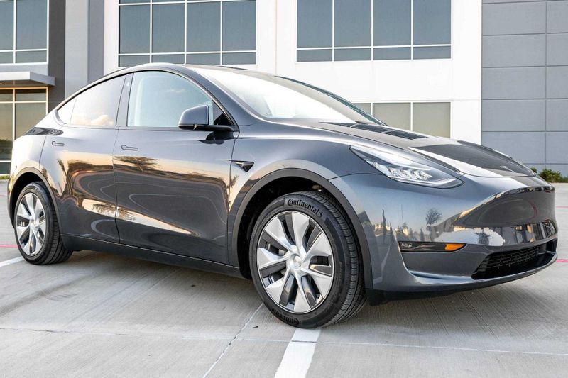 TESLA model Y, Long range, DUAL MOTOR, 2022,