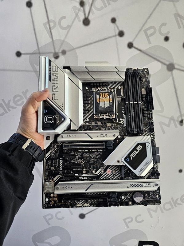 ASUS Z690 LGA 1700 в отличном состоянии