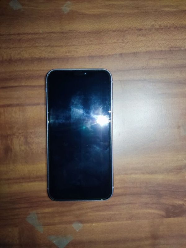 Iphone 11 sotiladi Iphone 11 sotiladi