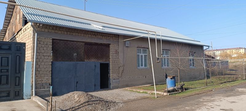Уй сотилади Троицк автомобильчилар кучаси 68 Уй сотилади Троицк автомобильчилар кучаси 68