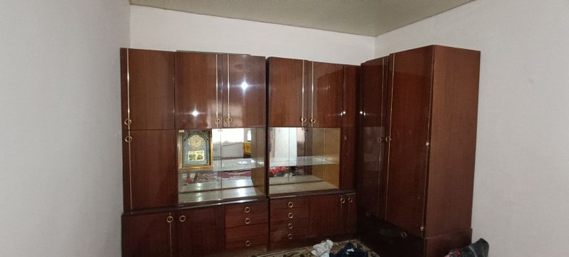 Mebel sotiladi sifati yaxshi Mebel sotiladi sifati yaxshi