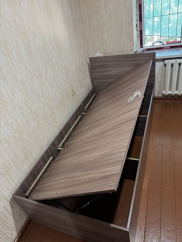 Продается кровать в отличном состоянии