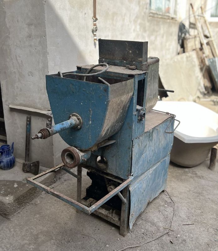 Makaron aparat srocni sotiladi Makaron aparat srocni sotiladi