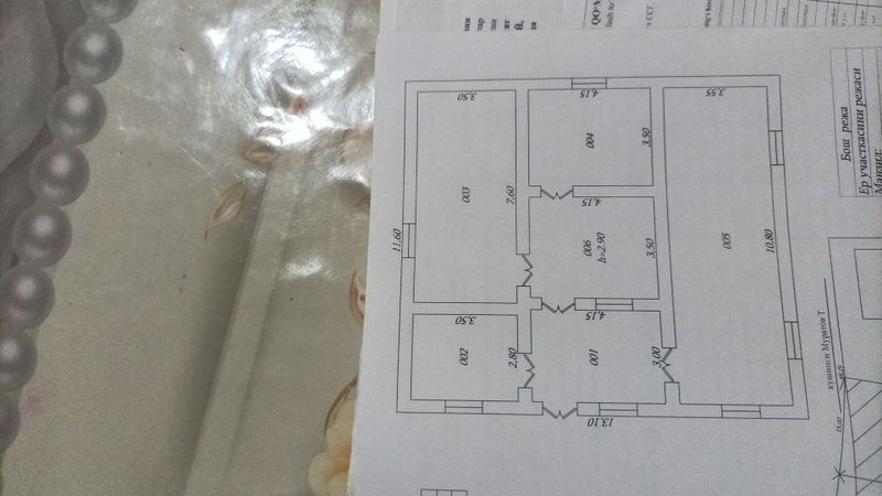 Уй сотилади 8сот сув газ свет ваифаи бор