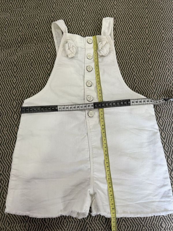 Джинсовый комбинезон Zara 7-8 лет Джинсовый комбинезон Zara 7-8 лет